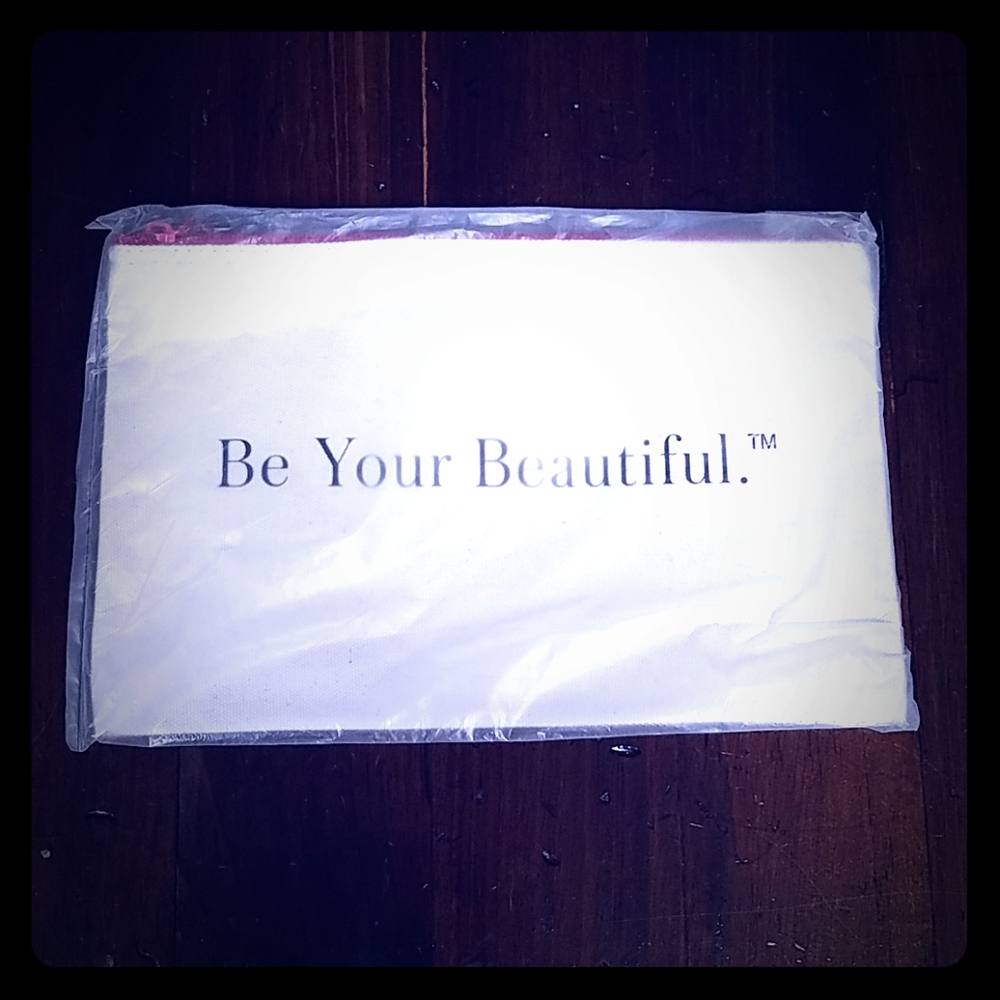 New Beautycounter Cosmetic Make Up Pouch